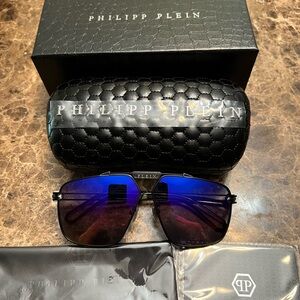 Philipp Plein Blue Mirrored Aviator Sunglasses with Black Frame